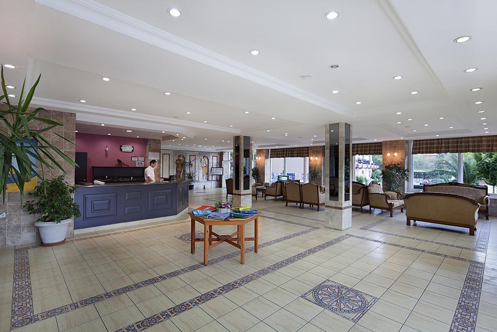 Larissa Garden Hotel 凯梅尔 外观 照片