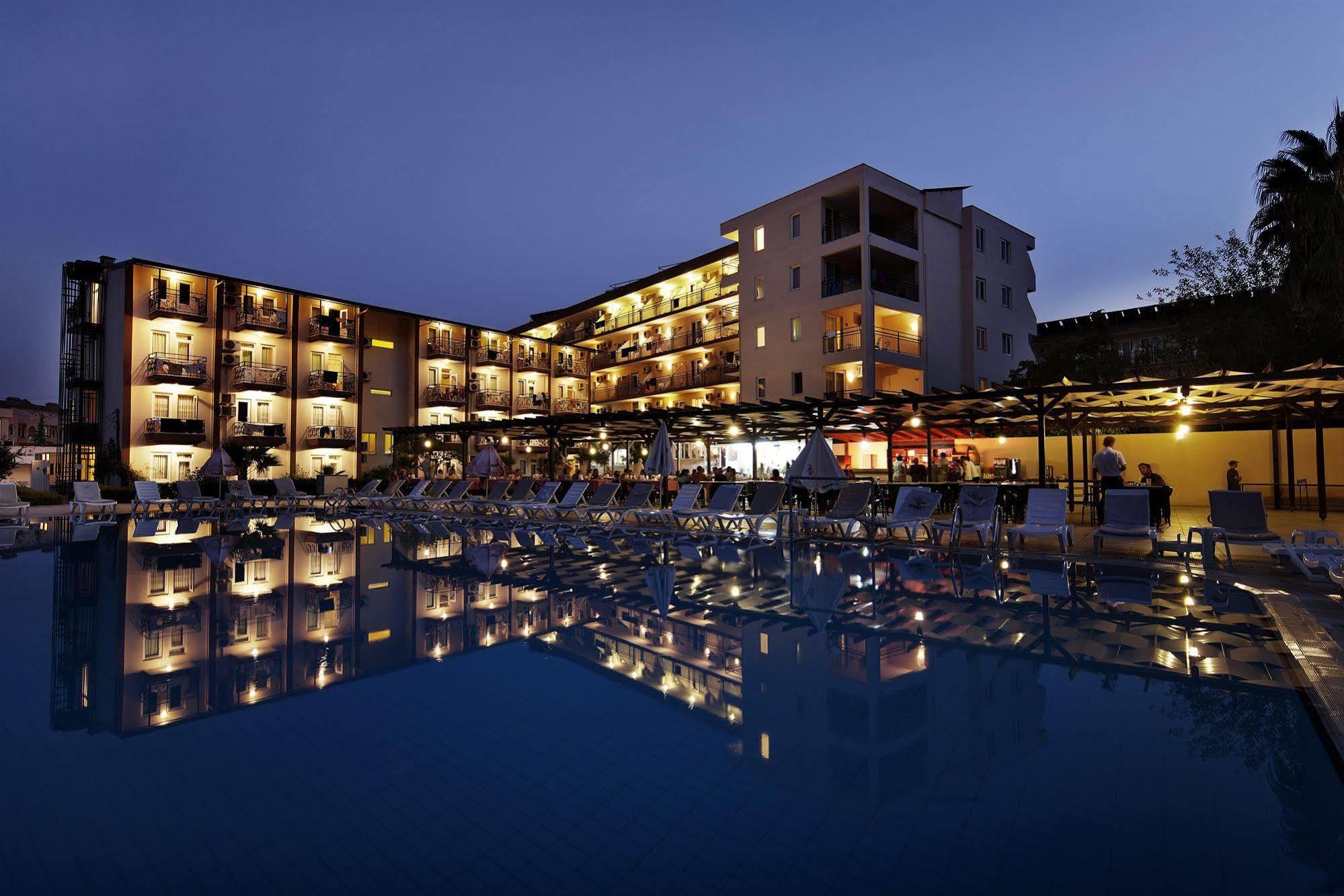 Larissa Garden Hotel 凯梅尔 外观 照片