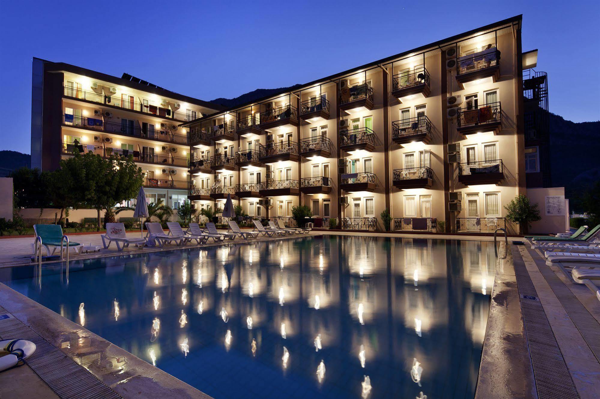 Larissa Garden Hotel 凯梅尔 外观 照片