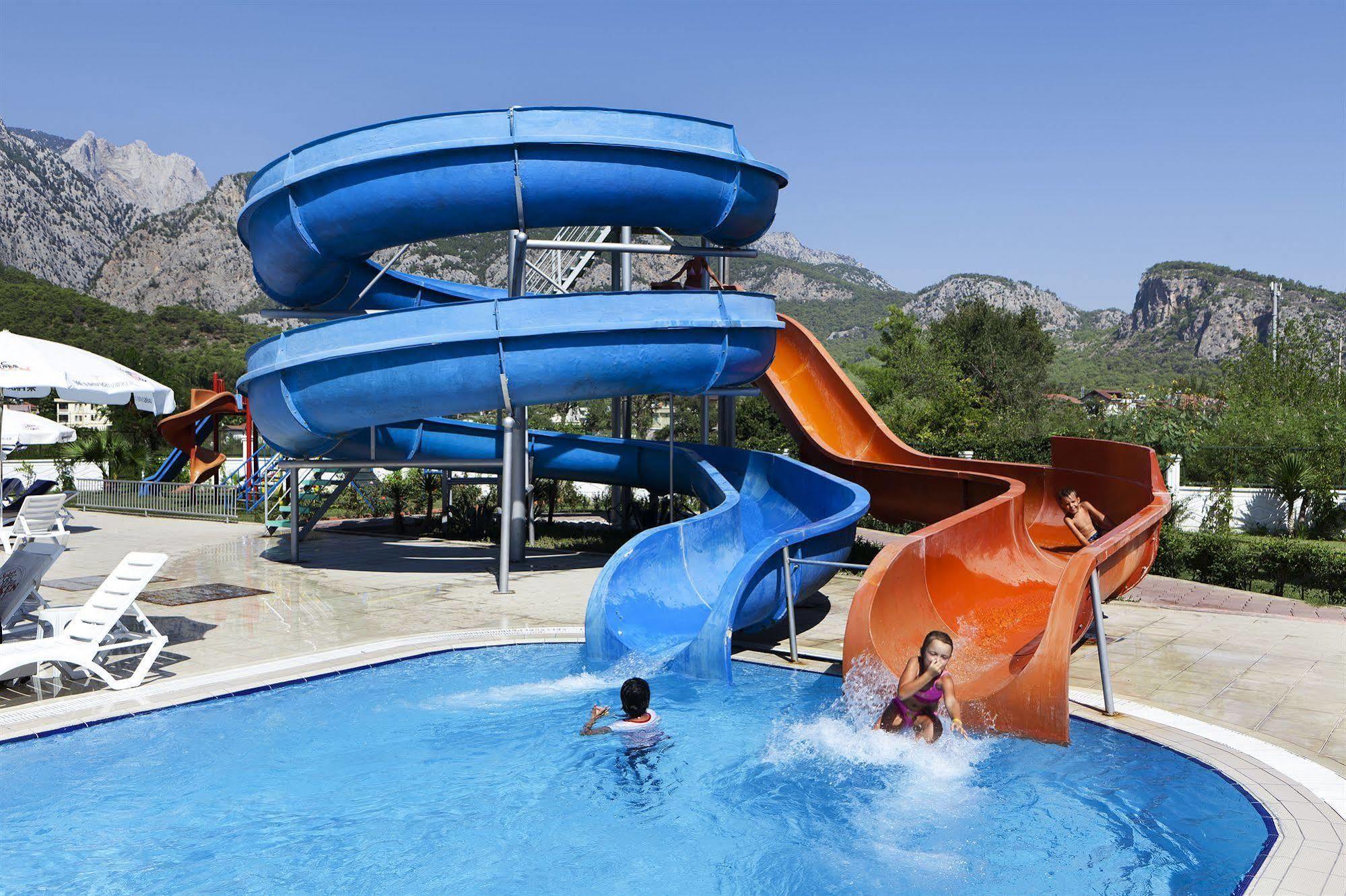 Larissa Garden Hotel 凯梅尔 外观 照片